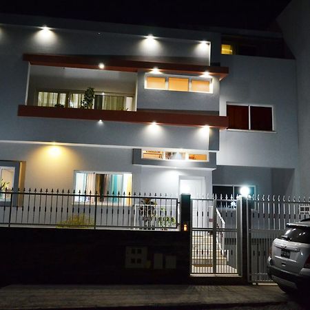 House Goncalves Lägenhet Praia Exteriör bild